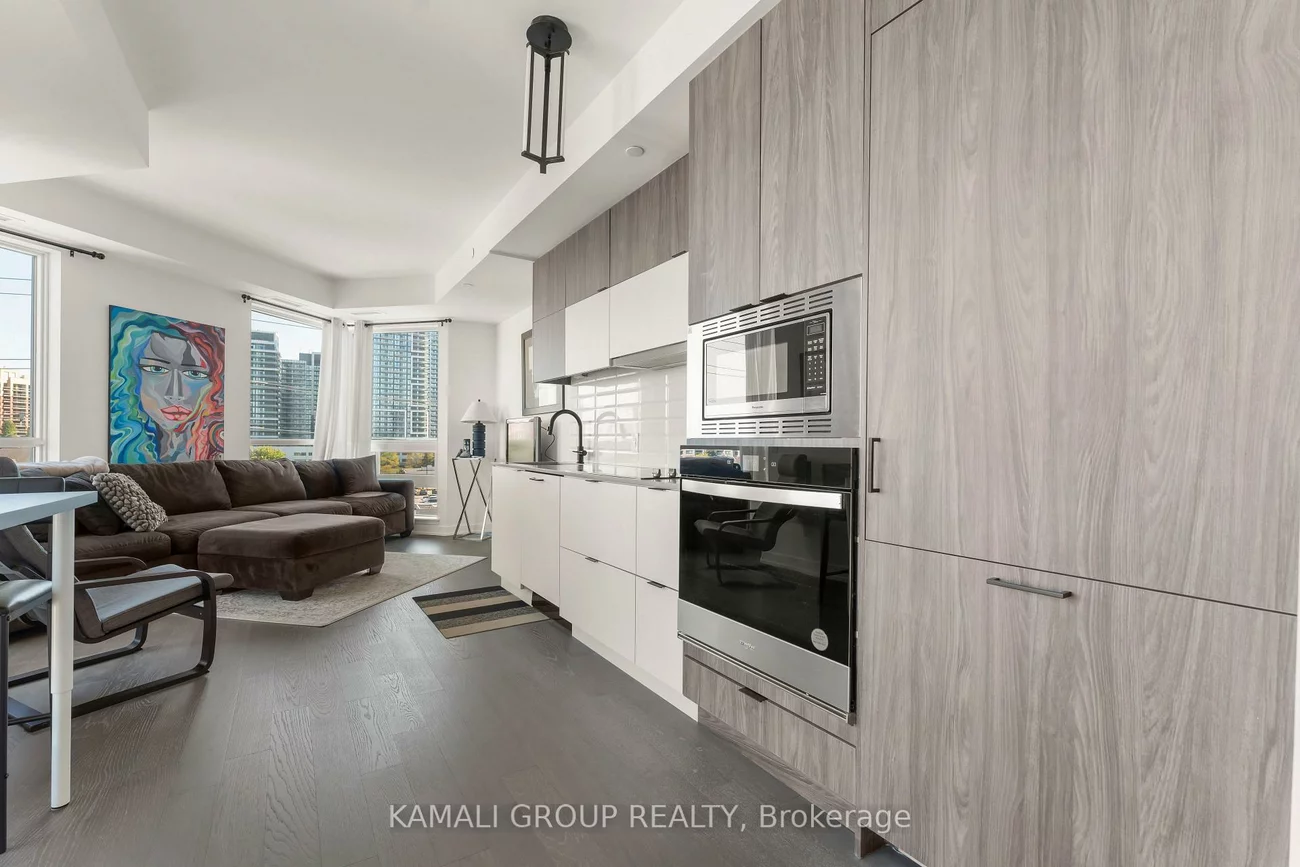 8888, Yonge, South Richvale, Richmond Hill