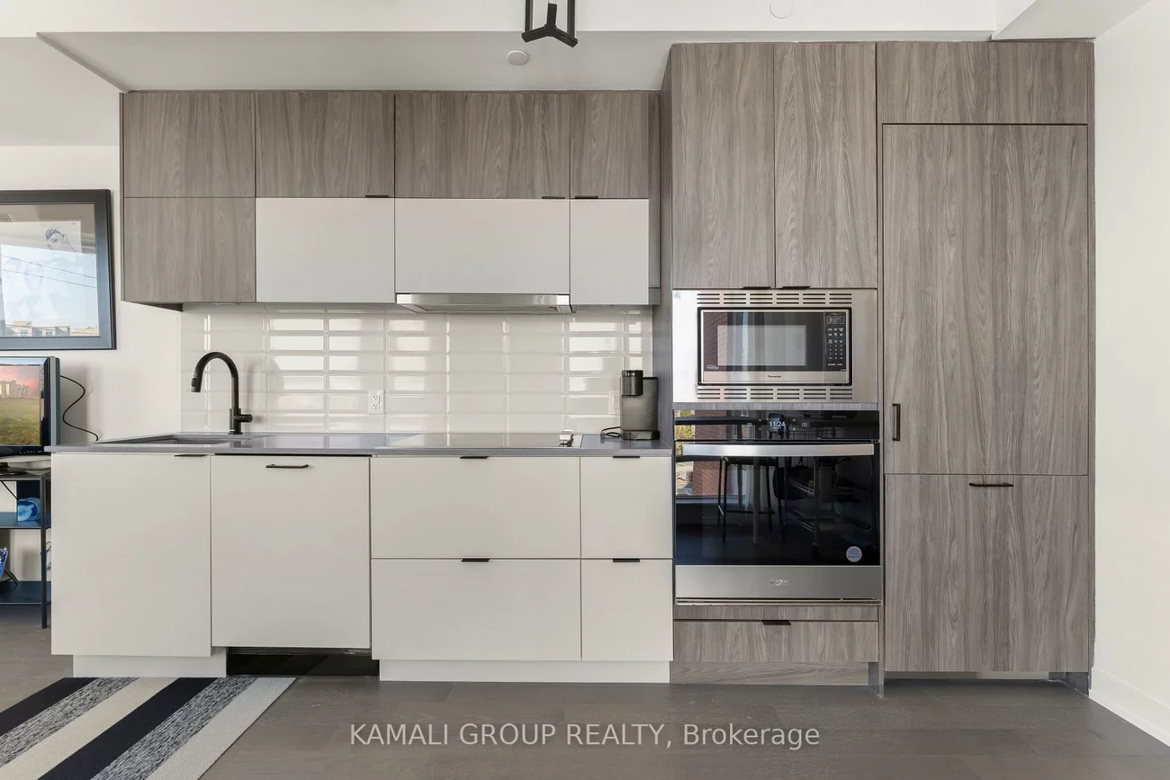 8888, Yonge, South Richvale, Richmond Hill