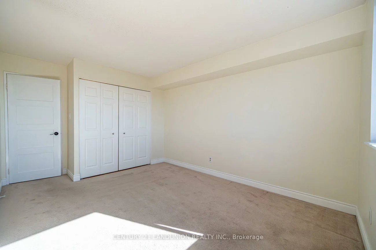 326, Major Mackenzie, Crosby, Richmond Hill