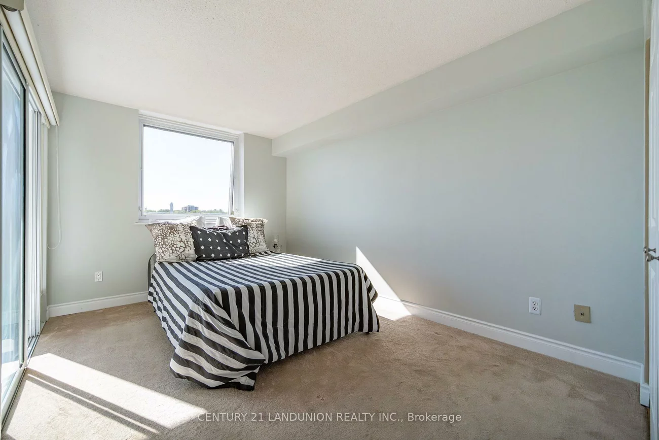 326, Major Mackenzie, Crosby, Richmond Hill