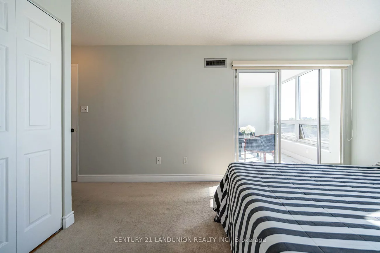 326, Major Mackenzie, Crosby, Richmond Hill