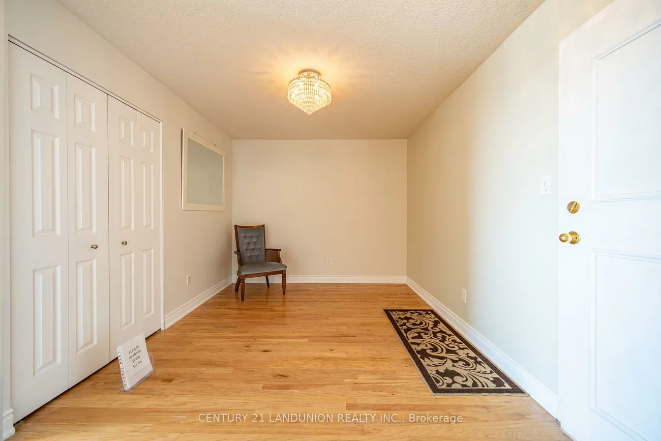 326, Major Mackenzie, Crosby, Richmond Hill