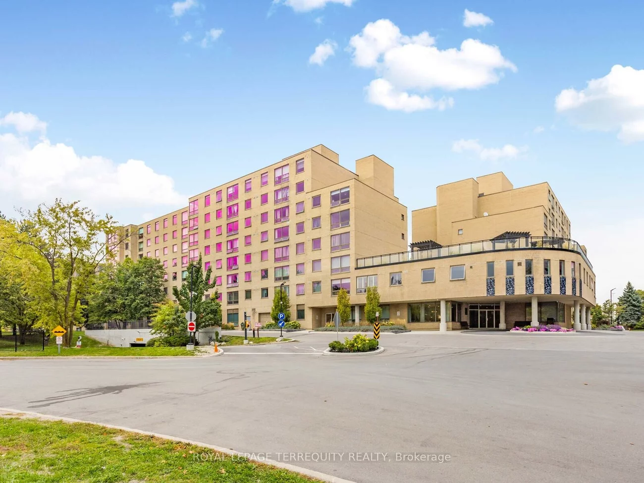 326, Major Mackenzie, Crosby, Richmond Hill