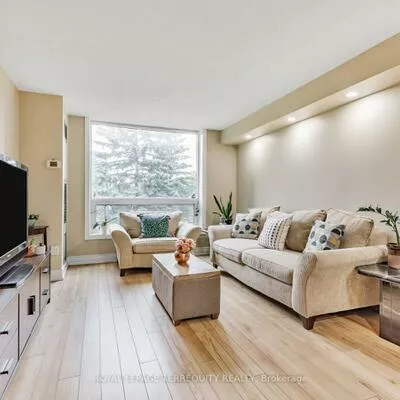 326, Major Mackenzie, Crosby, Richmond Hill