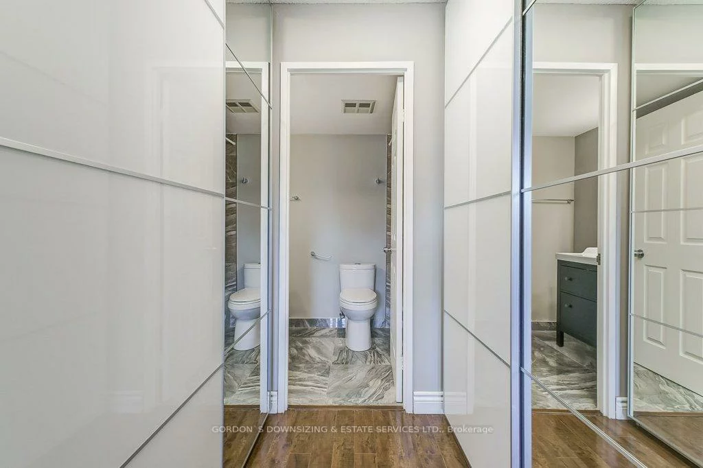 5, Weldrick, North Richvale, Richmond Hill