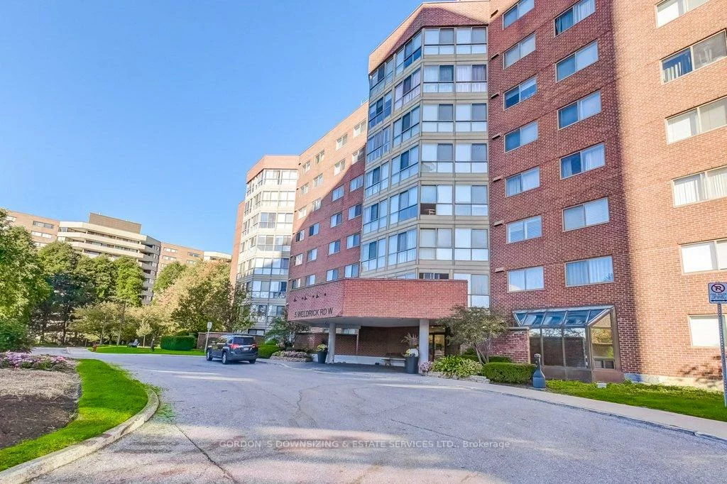 5, Weldrick, North Richvale, Richmond Hill