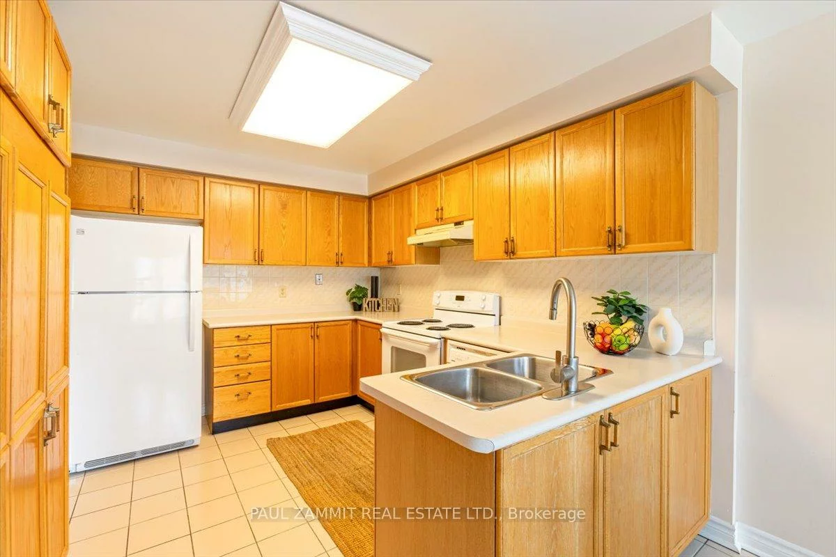 80, McCallum, North Richvale, Richmond Hill