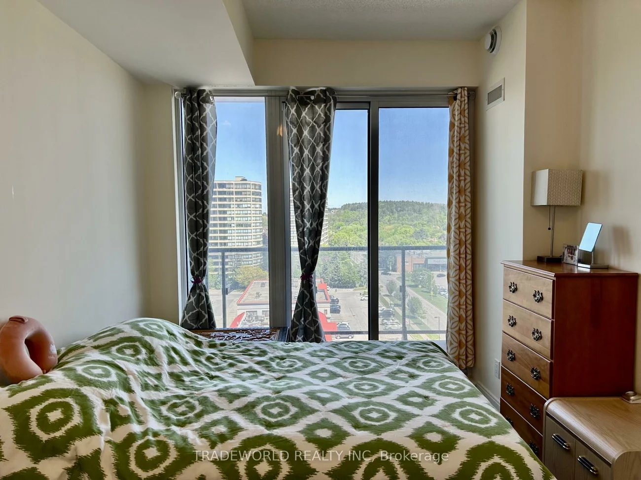 9608, Yonge, North Richvale, Richmond Hill