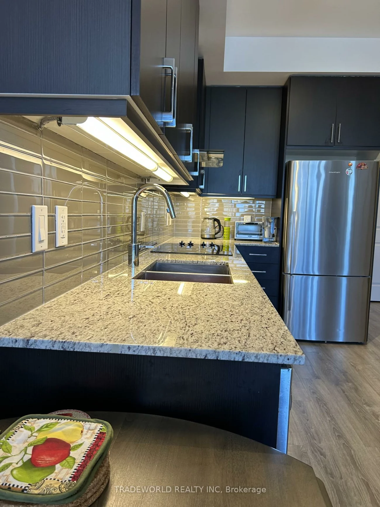 9608, Yonge, North Richvale, Richmond Hill