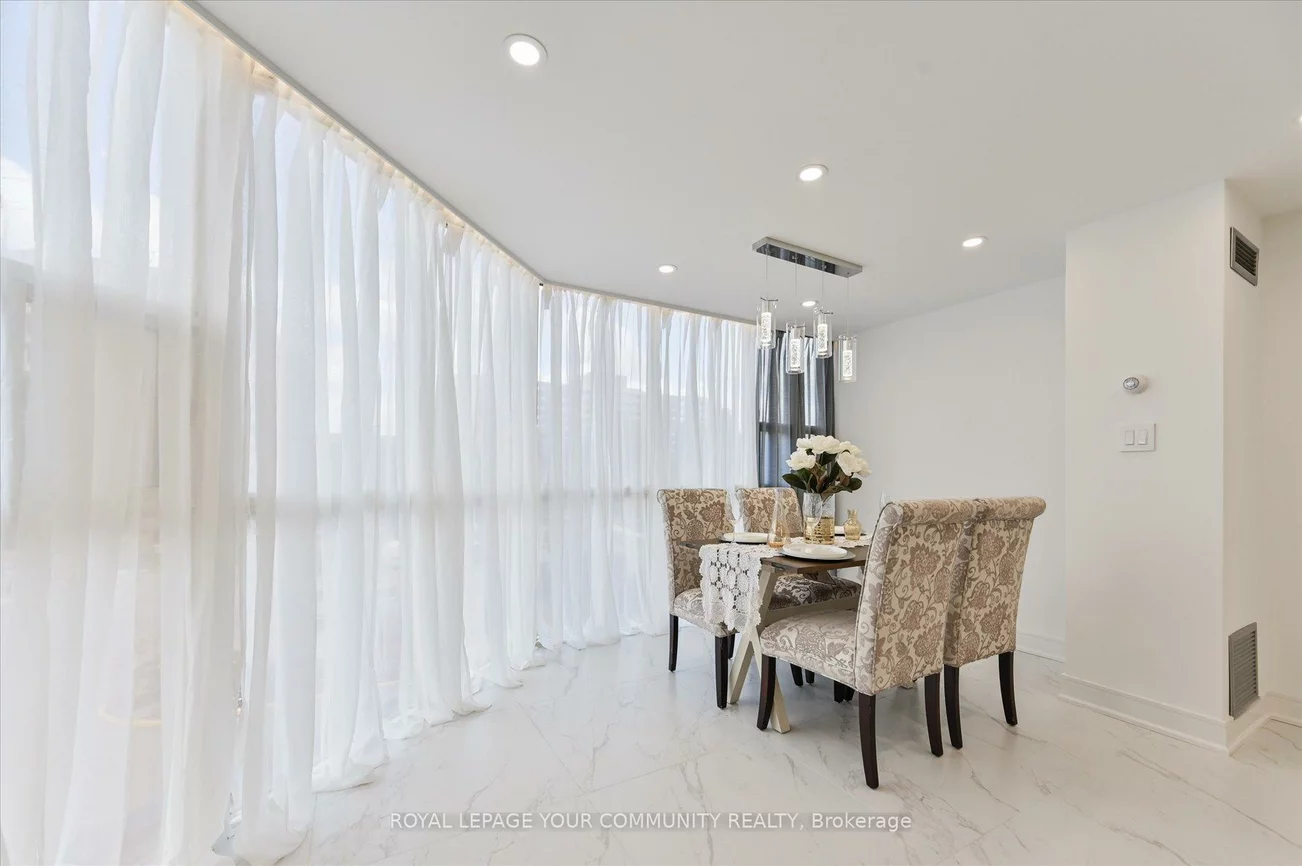 20, Baif, North Richvale, Richmond Hill