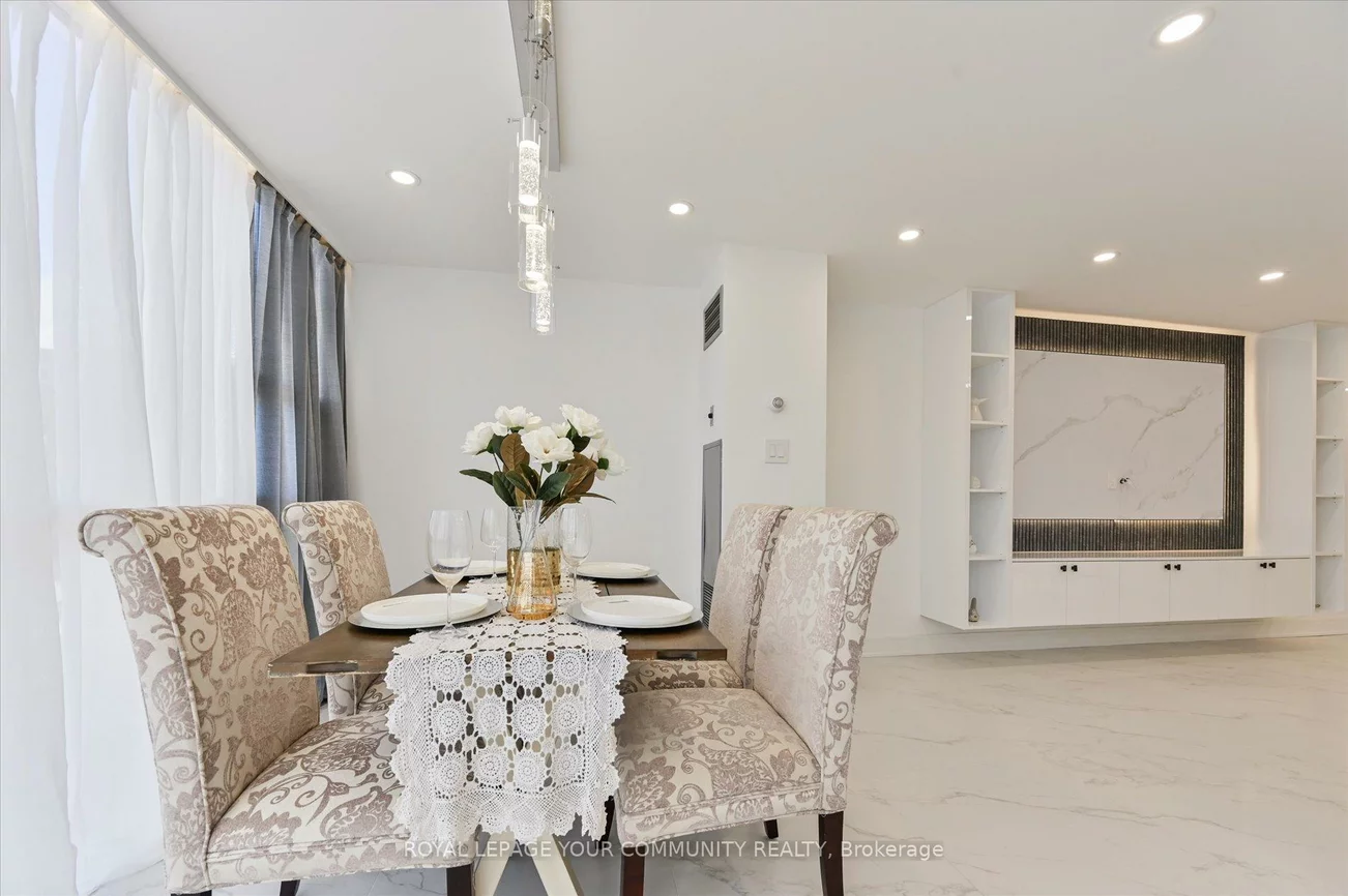 20, Baif, North Richvale, Richmond Hill