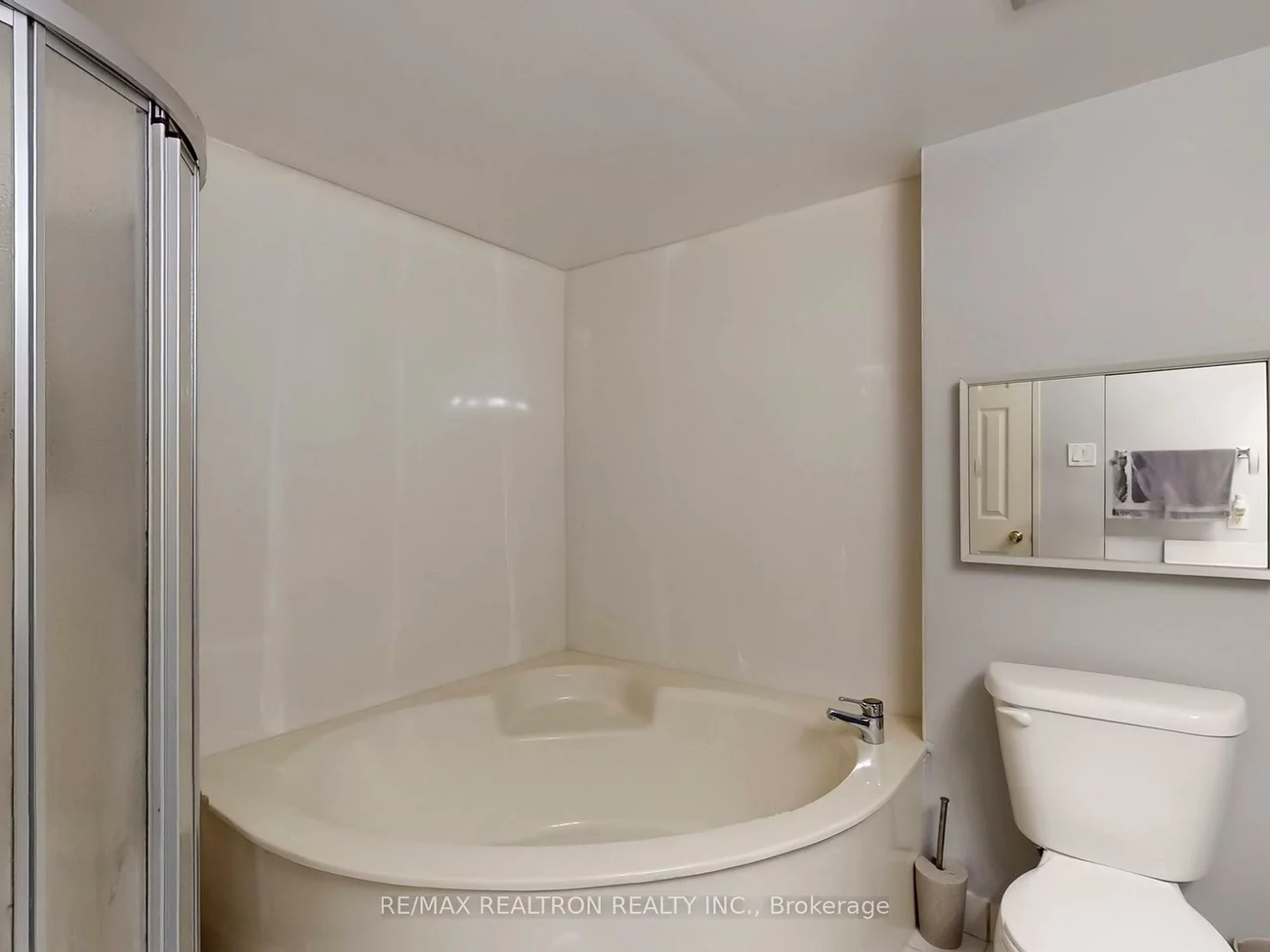 40, Harding, North Richvale, Richmond Hill