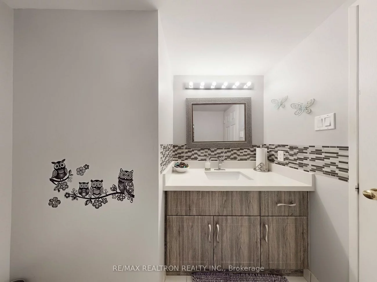 40, Harding, North Richvale, Richmond Hill