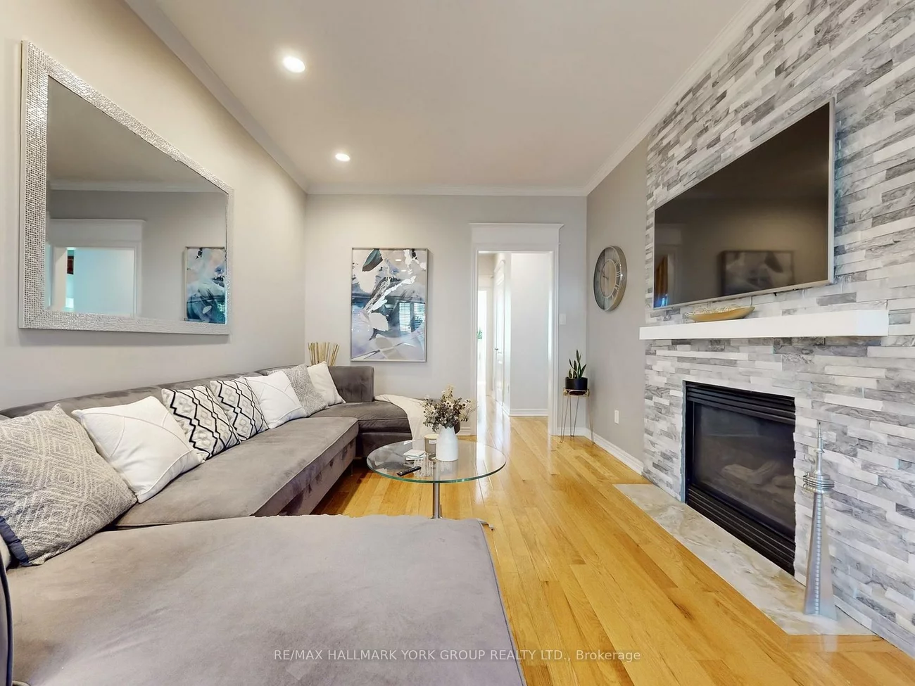 190, Harding, North Richvale, Richmond Hill