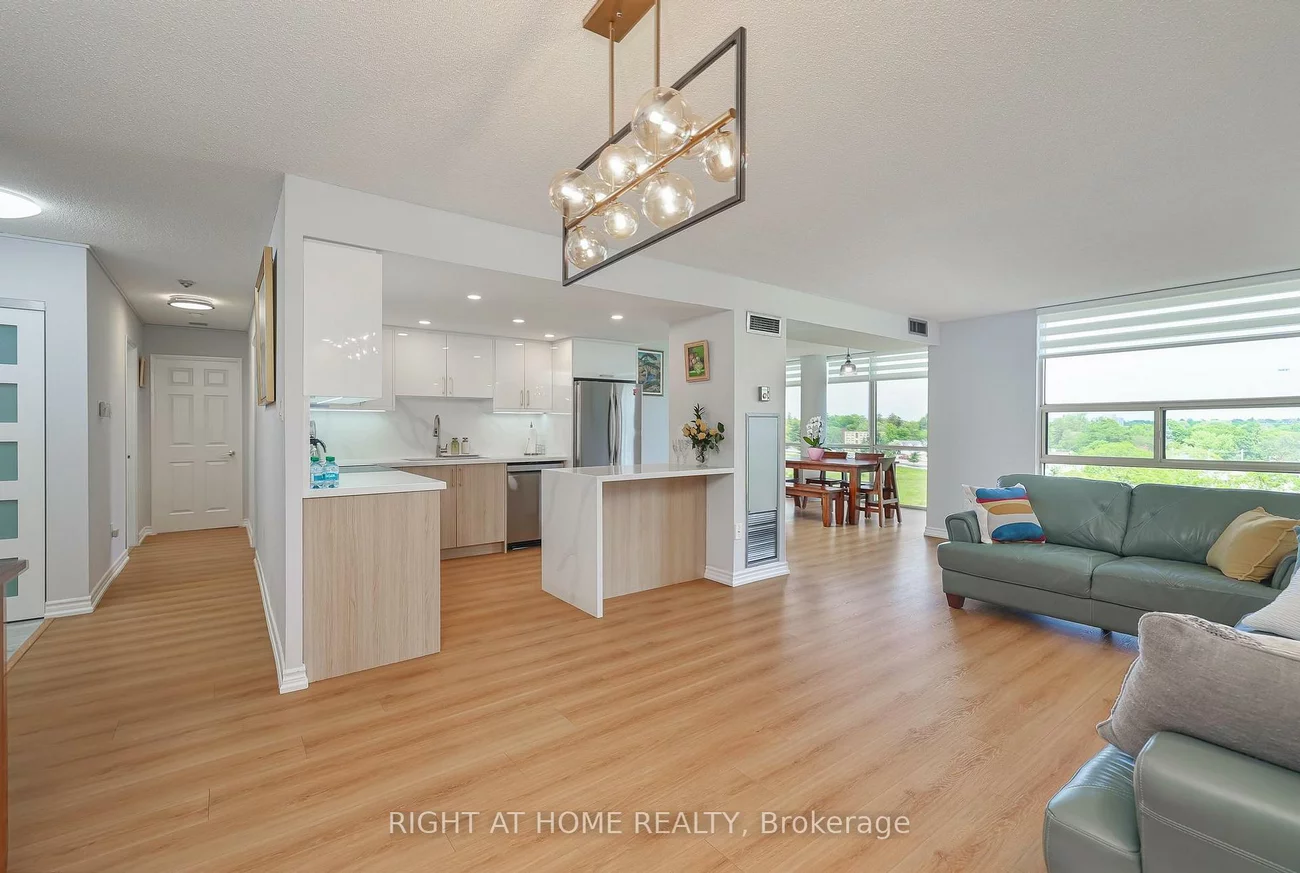 30, Harding, North Richvale, Richmond Hill