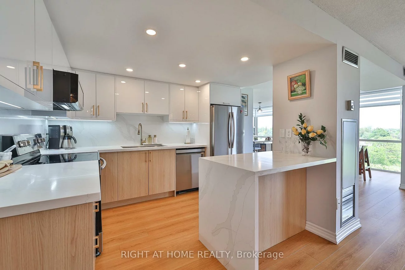 30, Harding, North Richvale, Richmond Hill