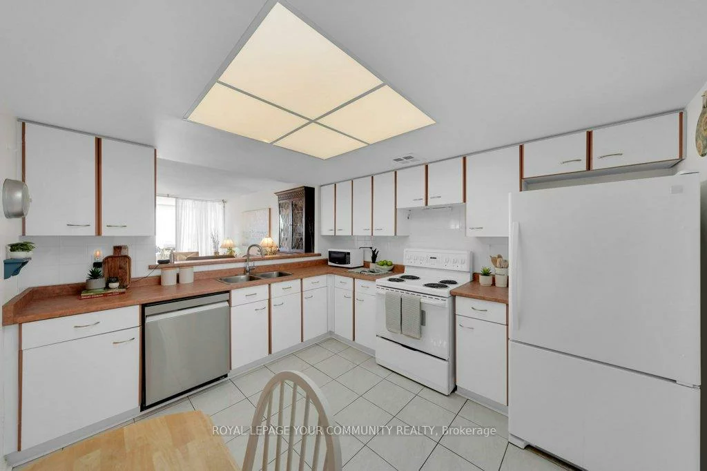 33, Weldrick, Observatory, Richmond Hill