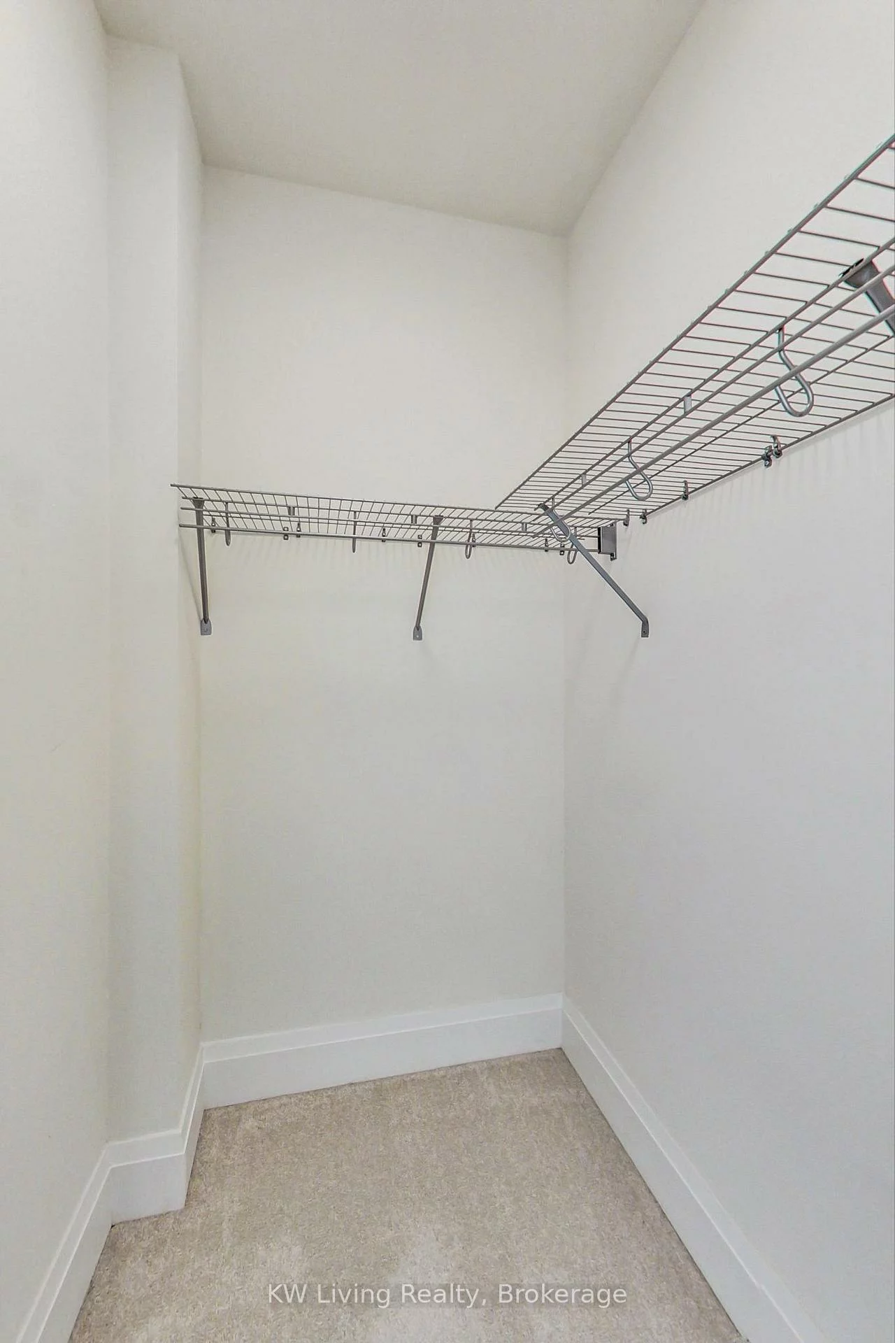 390, Highway 7, Doncrest, Richmond Hill