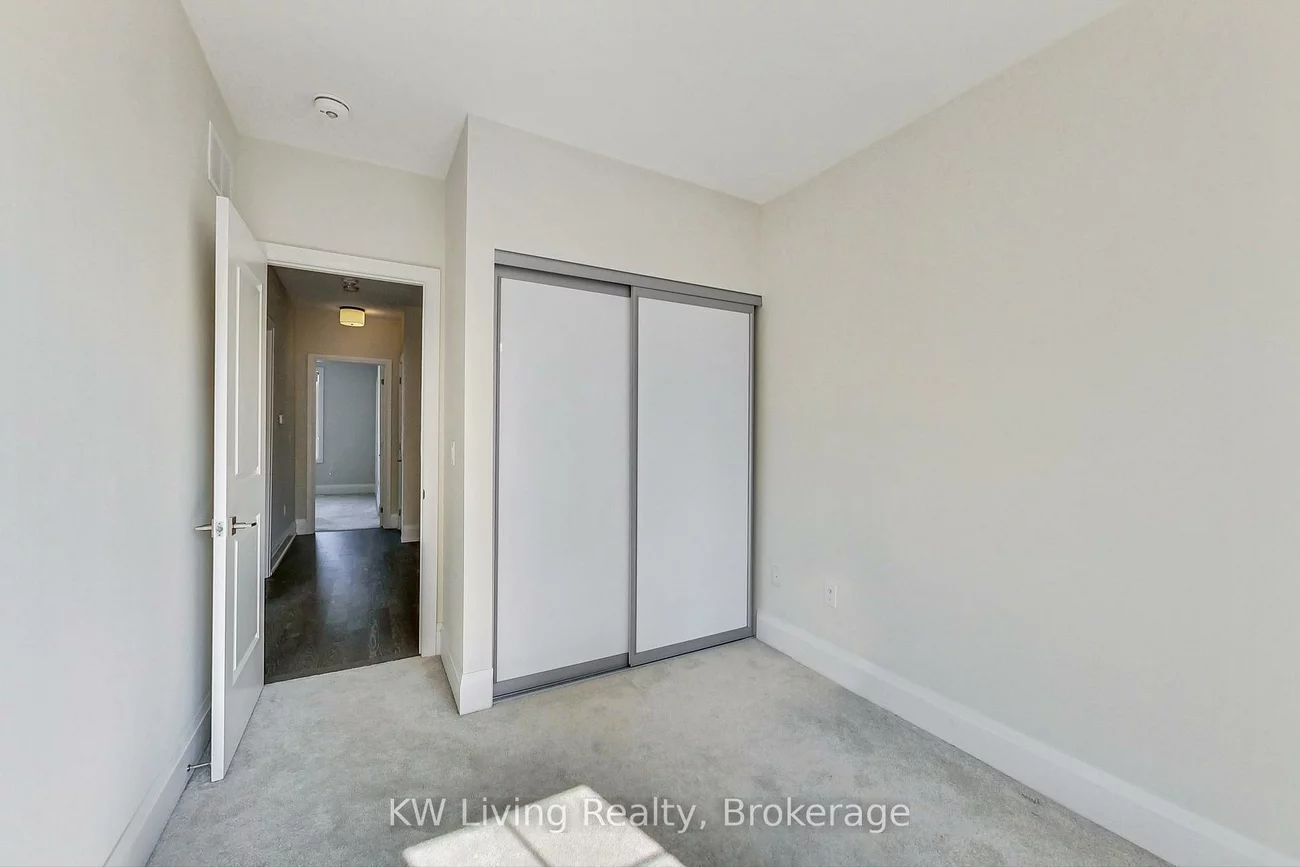 390, Highway 7, Doncrest, Richmond Hill