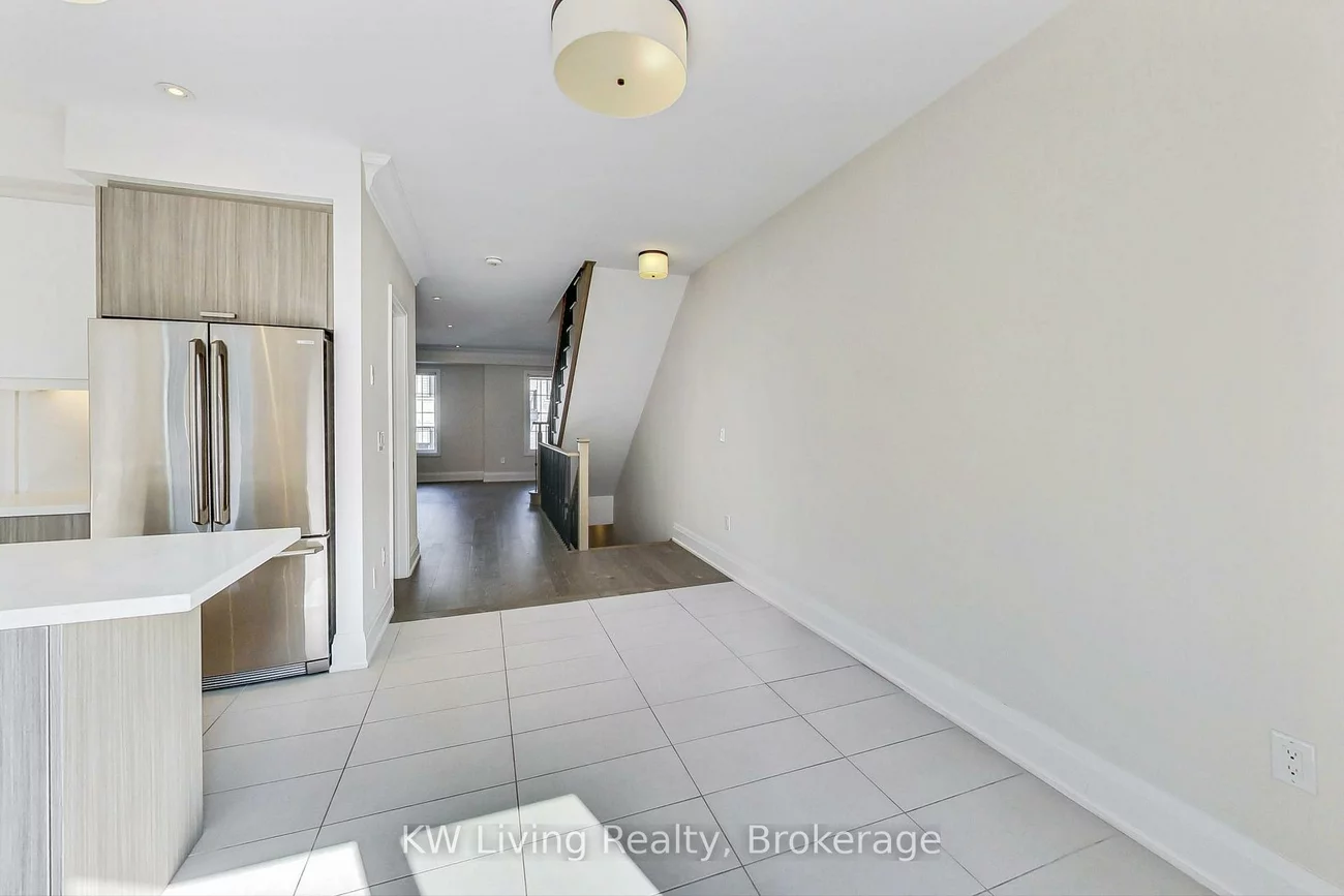 390, Highway 7, Doncrest, Richmond Hill