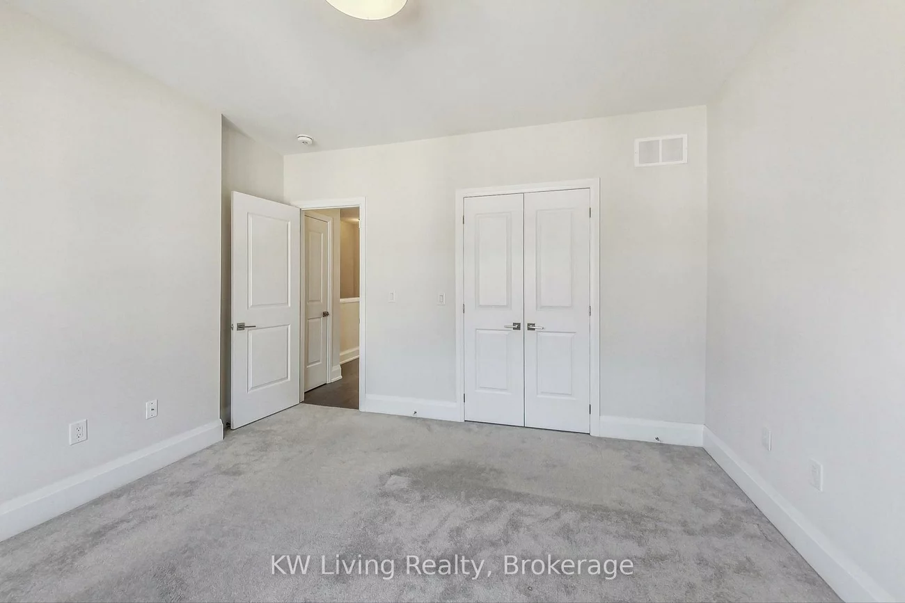 390, Highway 7, Doncrest, Richmond Hill