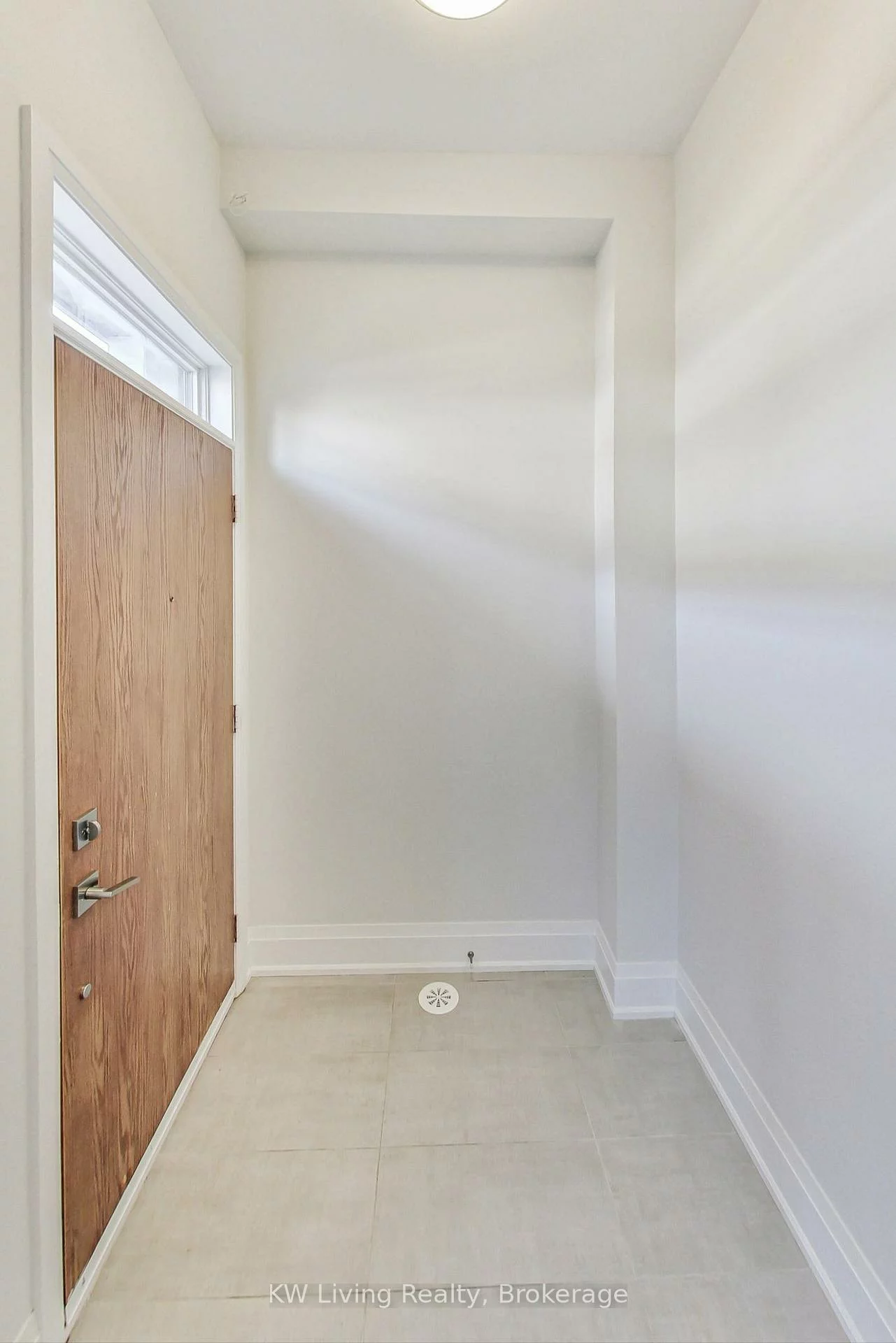 390, Highway 7, Doncrest, Richmond Hill