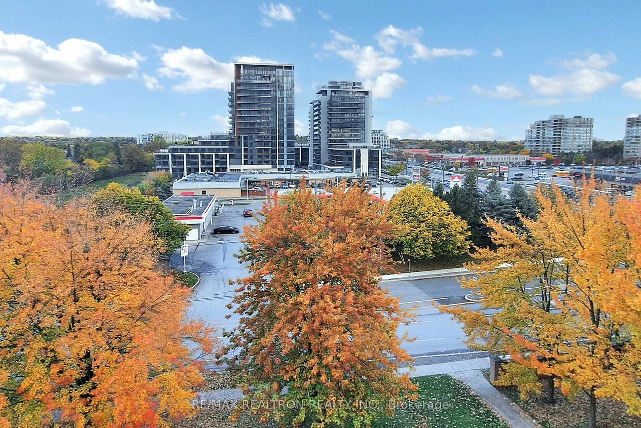 5, Weldrick, North Richvale, Richmond Hill