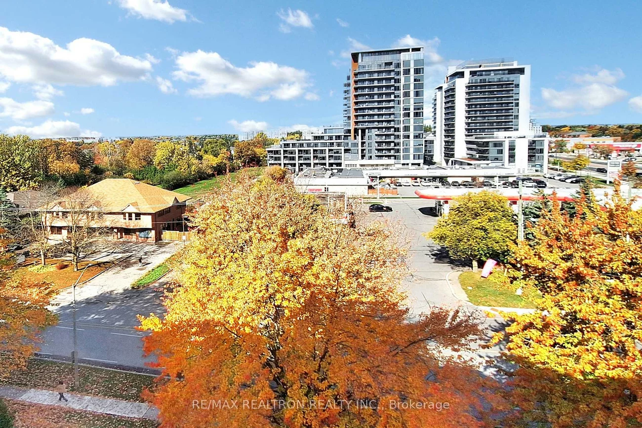 5, Weldrick, North Richvale, Richmond Hill