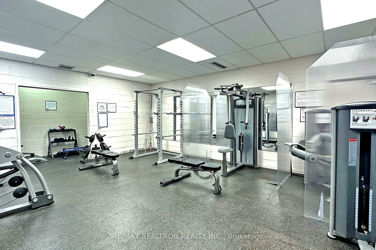 5, Weldrick, North Richvale, Richmond Hill