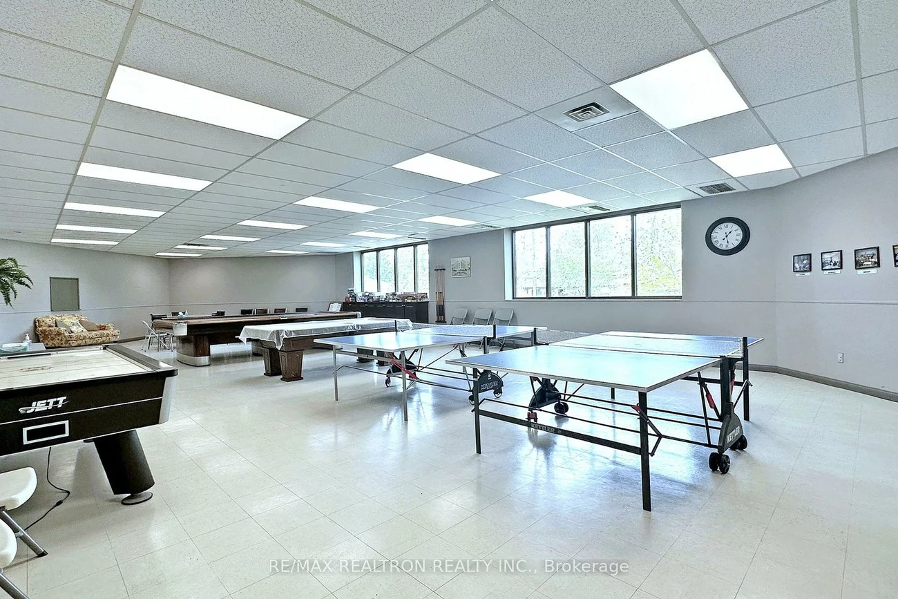 5, Weldrick, North Richvale, Richmond Hill