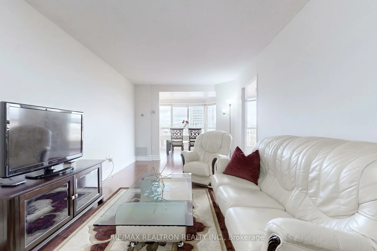 5, Weldrick, North Richvale, Richmond Hill