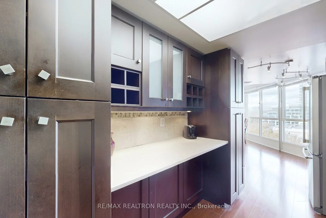 5, Weldrick, North Richvale, Richmond Hill