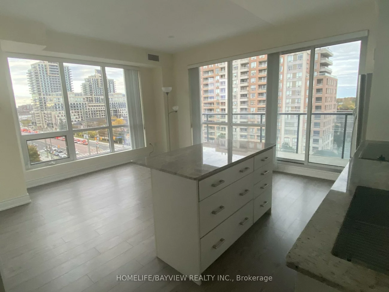 9090, Yonge, South Richvale, Richmond Hill