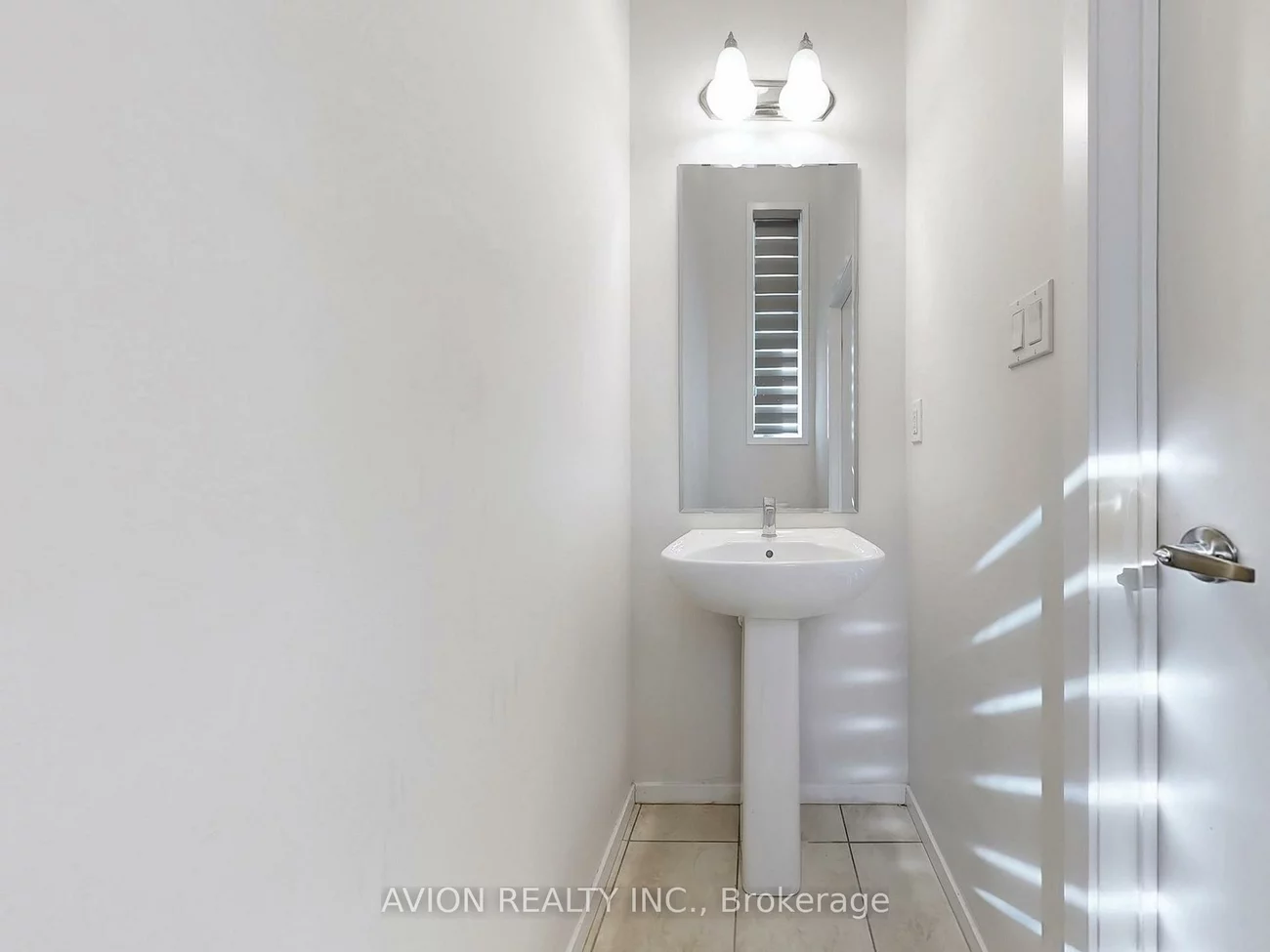 35, Thomas Armstrong, Westbrook, Richmond Hill