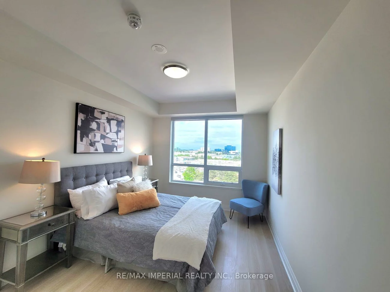 398, Hwy 7, Doncrest, Richmond Hill