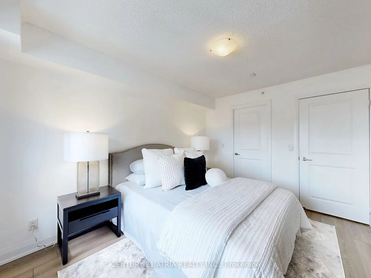 372, Highway 7, Doncrest, Richmond Hill