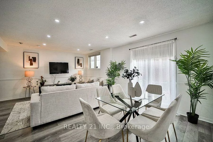 75, Weldrick, Observatory, Richmond Hill