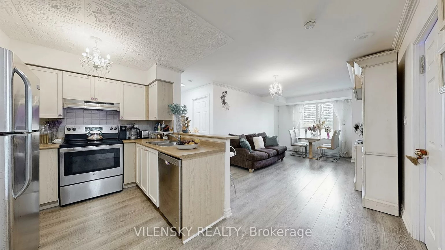 39, Oneida, Langstaff, Richmond Hill