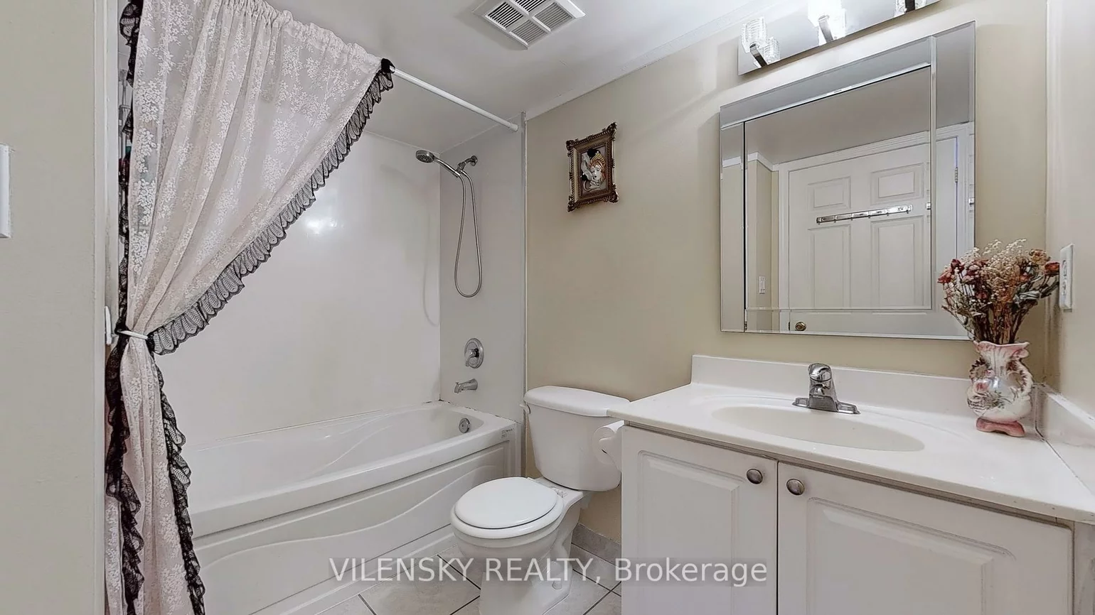 39, Oneida, Langstaff, Richmond Hill