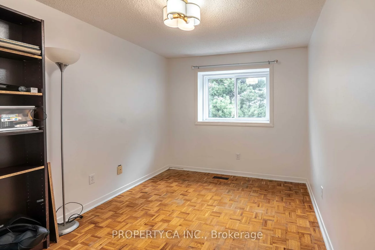 40, Castle Rock, North Richvale, Richmond Hill