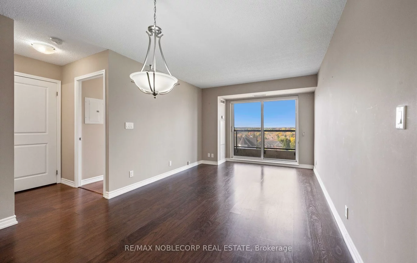 18, Harding, Harding, Richmond Hill