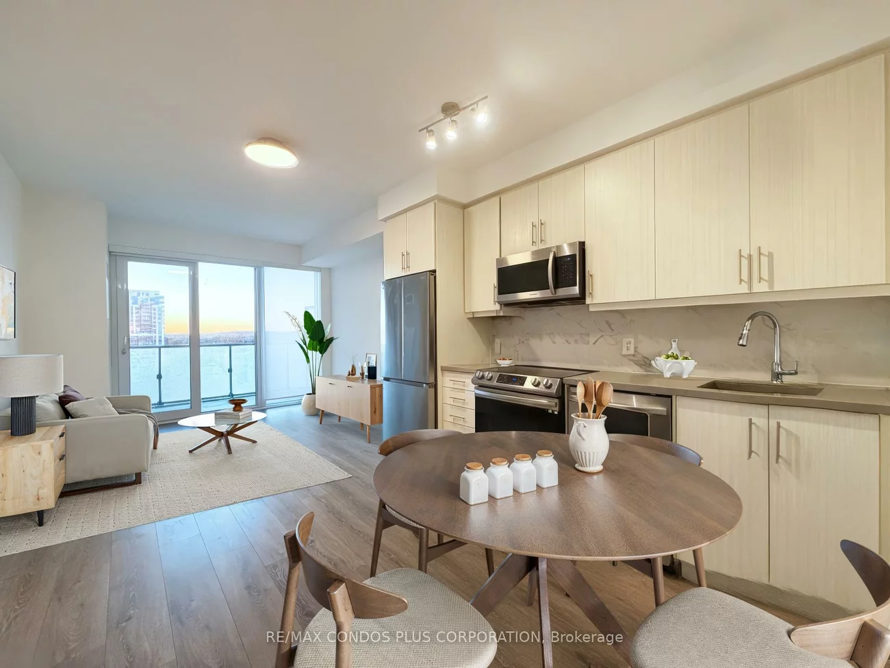 95, Oneida, Langstaff, Richmond Hill