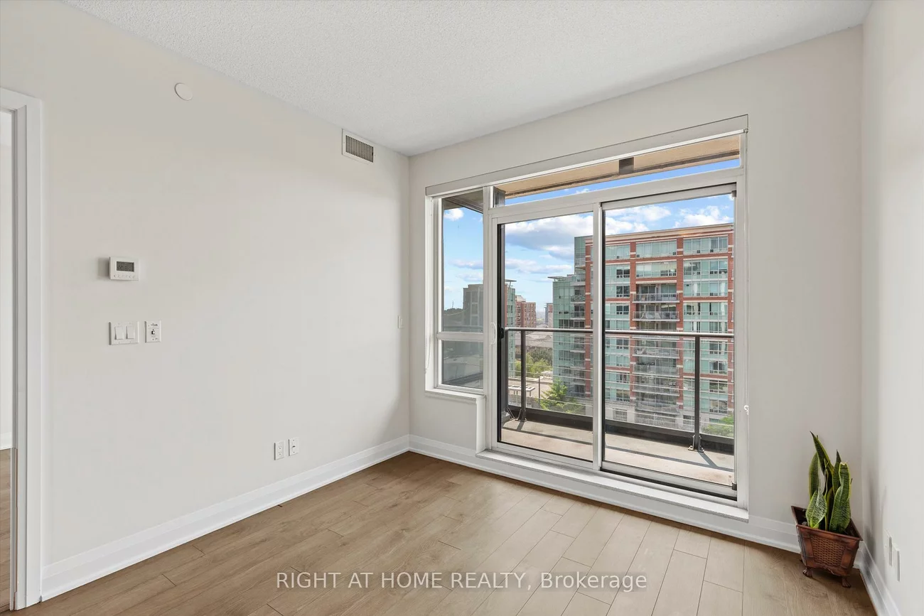 396, Highway 7, Doncrest, Richmond Hill