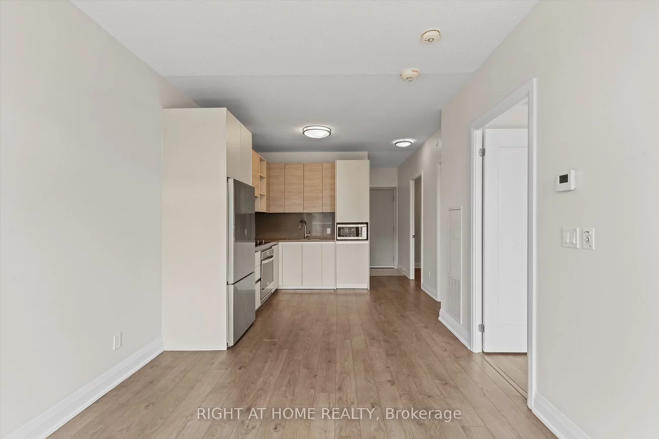 396, Highway 7, Doncrest, Richmond Hill