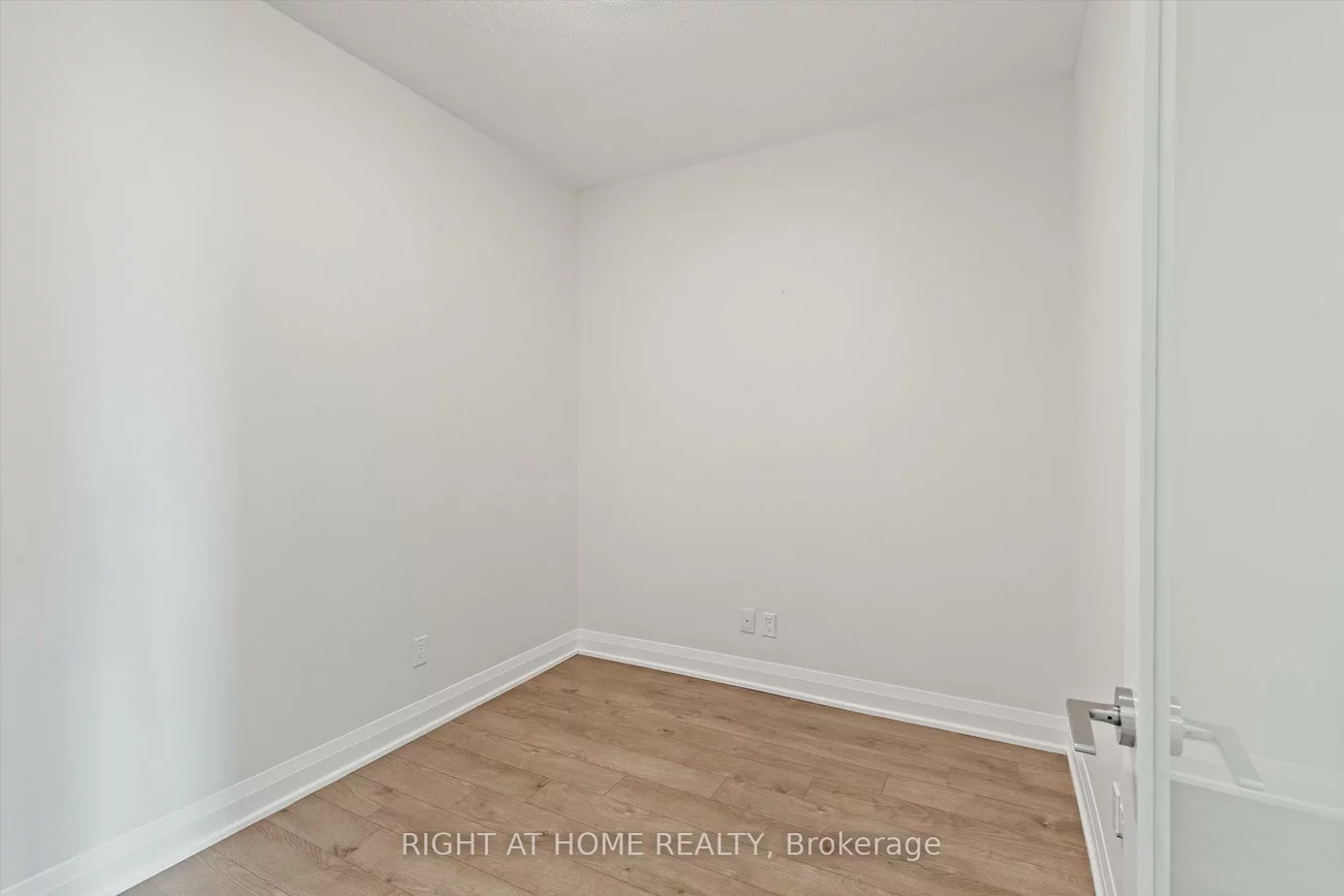 396, Highway 7, Doncrest, Richmond Hill