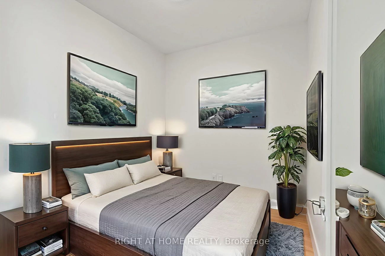 396, Highway 7, Doncrest, Richmond Hill