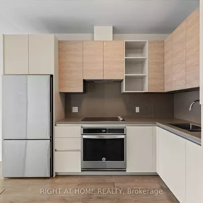 396, Highway 7, Doncrest, Richmond Hill