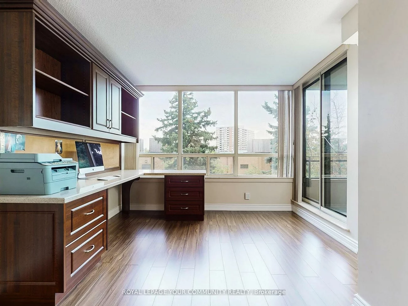 32, Clarissa, Harding, Richmond Hill