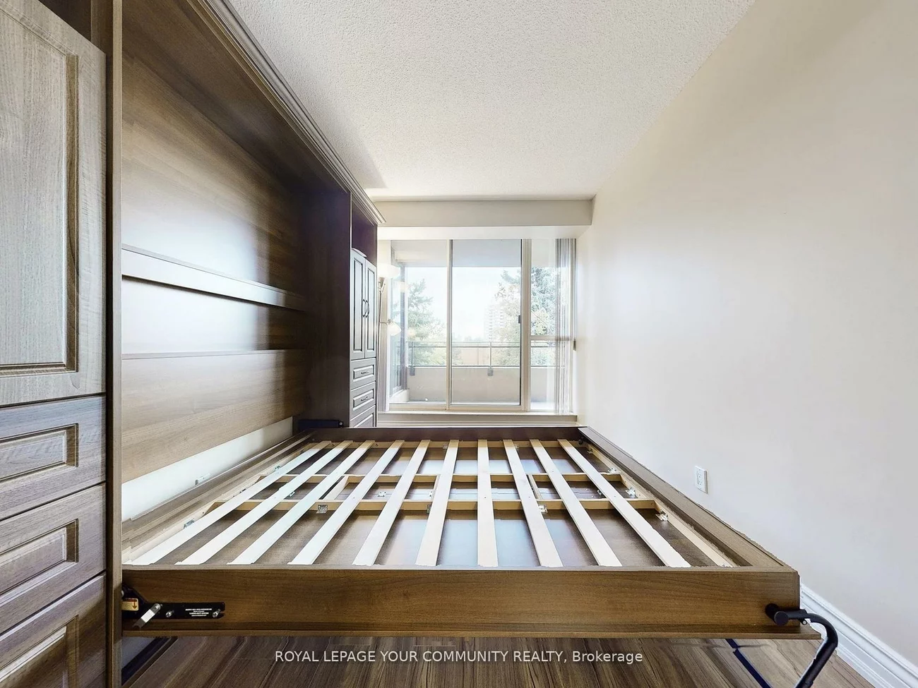 32, Clarissa, Harding, Richmond Hill