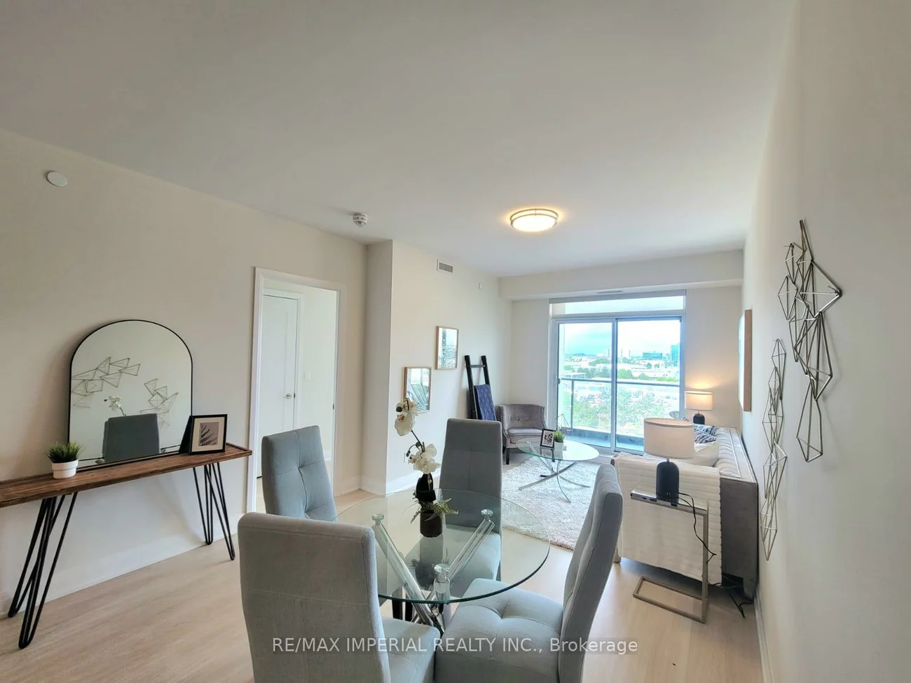 398, Hwy 7 E, Doncrest, Richmond Hill